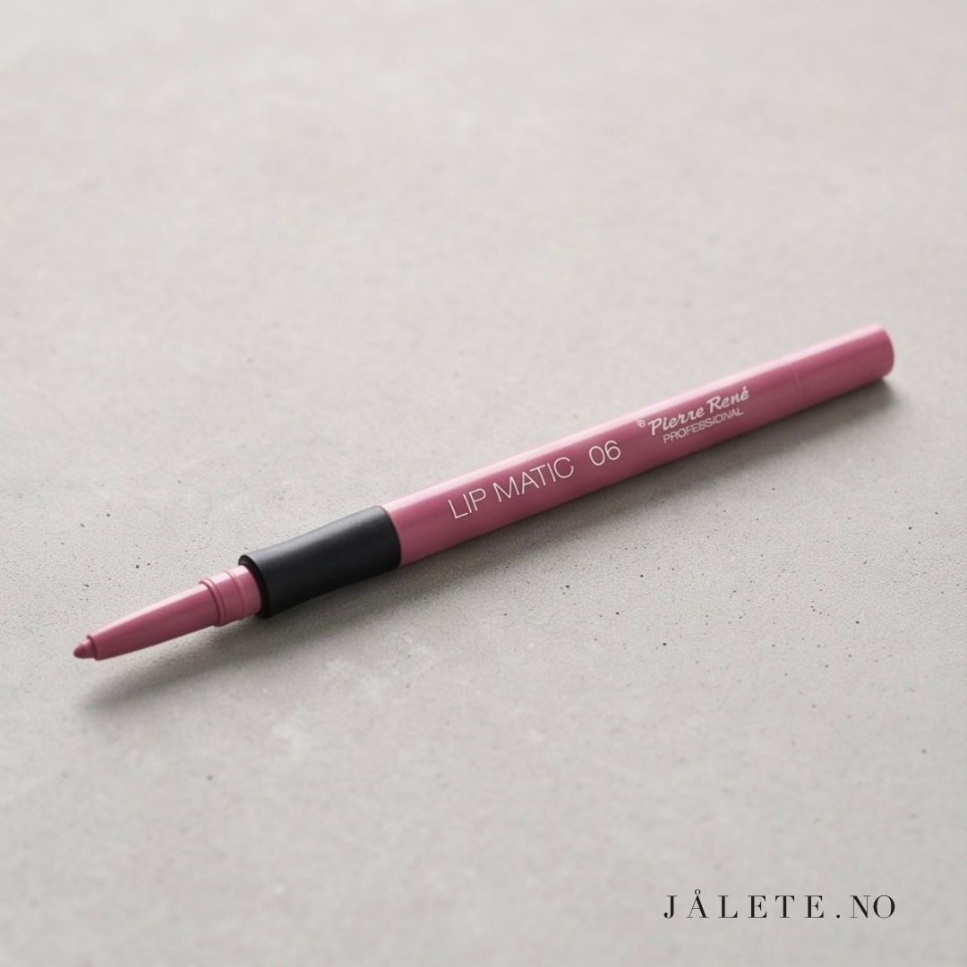 Pierre René Lip Matic Lipliner er en vannfast twist-up lipliner som gir presis leppekontur, god holdbarhet og fungerer perfekt under gloss.