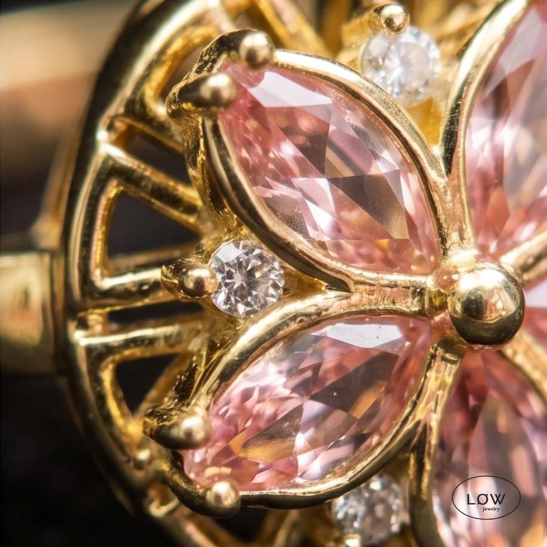 Pink Flower Spinner Ring Gold fra LØW Jewelry fidget stressring open ring