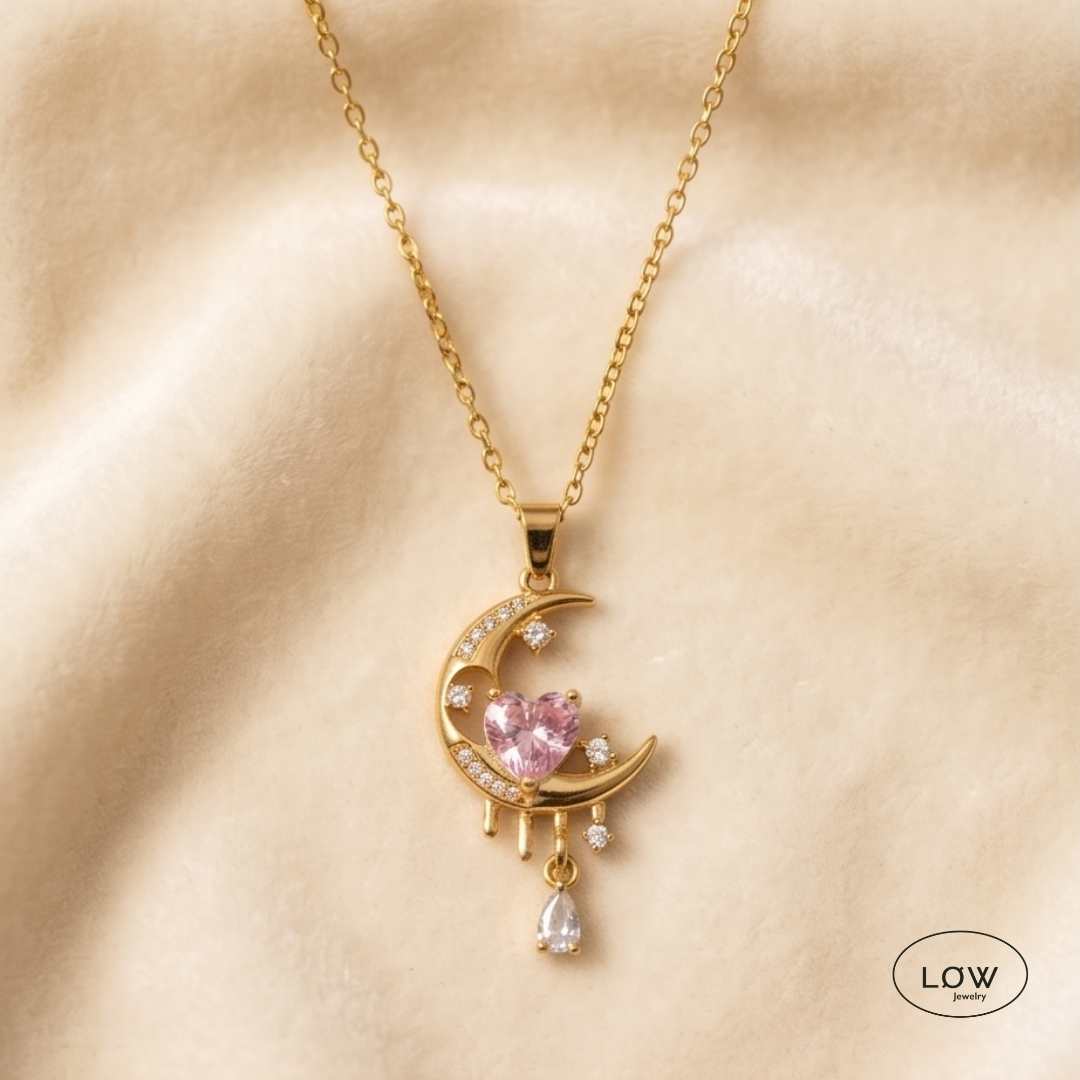 Smykke Pink Moon Heart Necklace Gold halssmykke LØW Jewelry