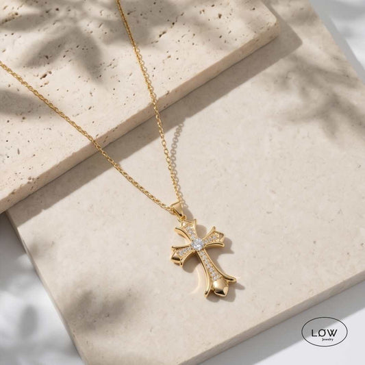 Hals smykke Royal Cross Necklace Gold Halssmykke kors LØW Jewelry