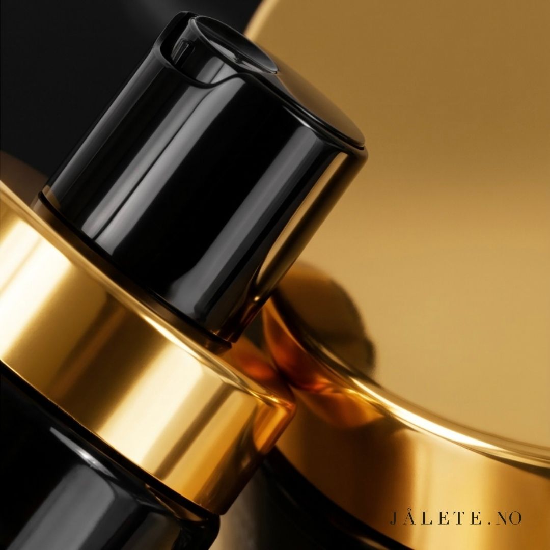 Royal Gold 24K Shampoo & Hair Mask gir pleie, glans og mykhet til keratinbehandlet, tørt, slitt og kjemisk behandlet hår.