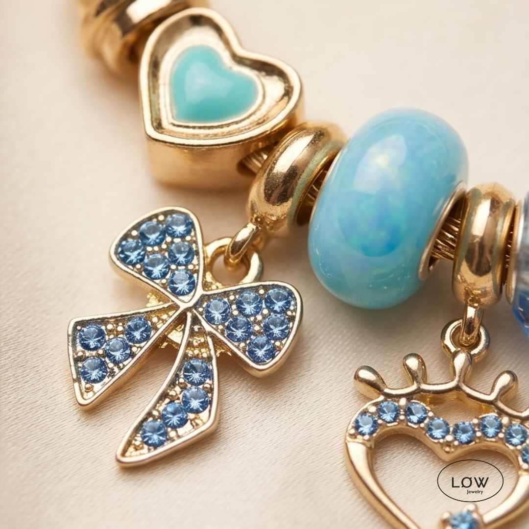 Sapphire Dream Charms Bracelet Gold | Charms armbånd gull charms armbånd ferdig fylt fra LØW Jewelry