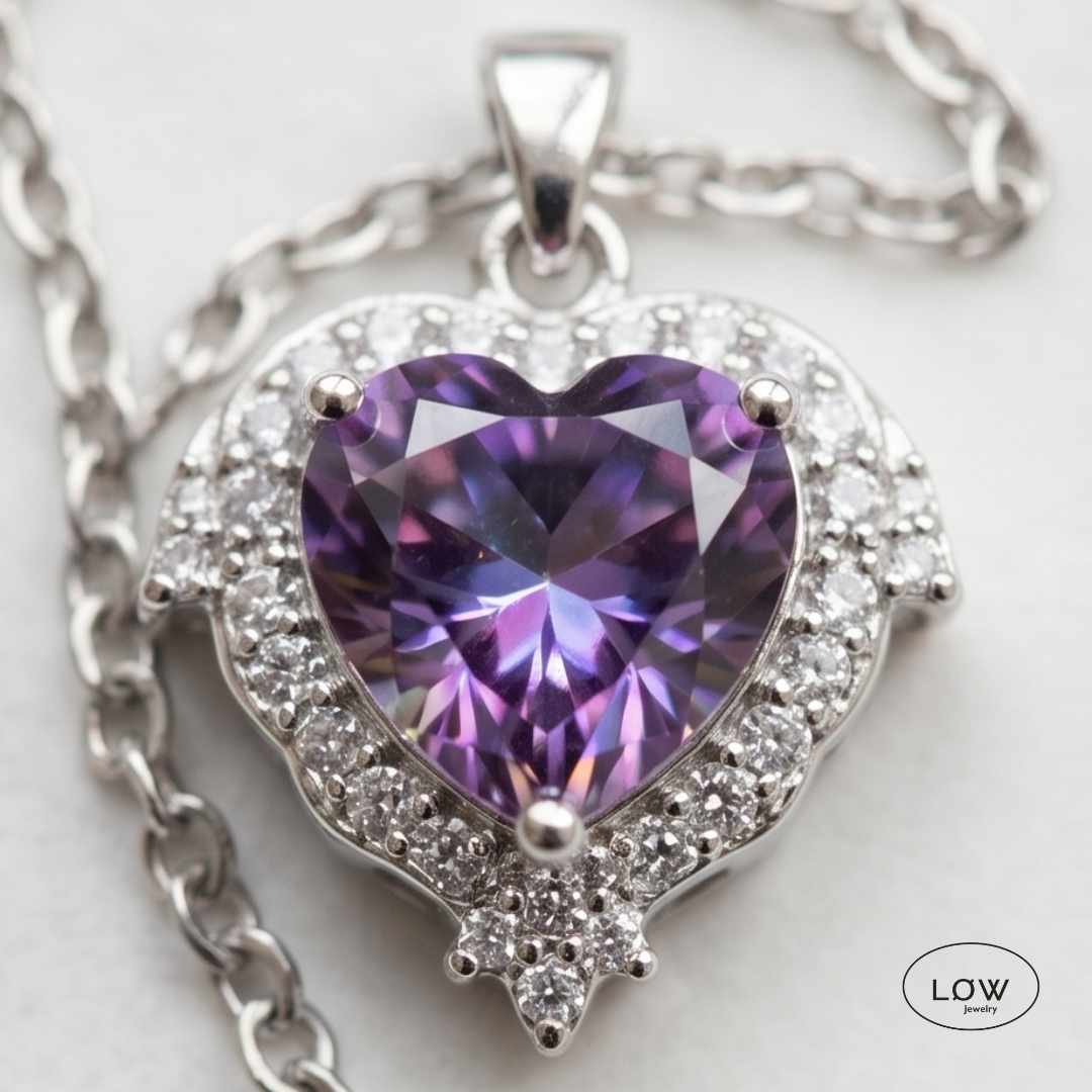 Smykke Saturn Heart Wings Necklace Silver halssmykke LØW Jewelry