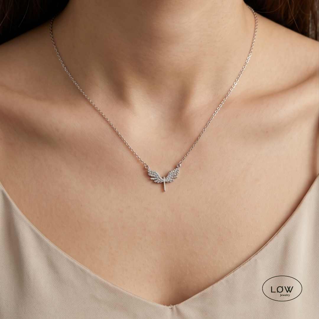 Seraphina Angel Necklace Silver LØW Jewelry Engel halskjede med zircon