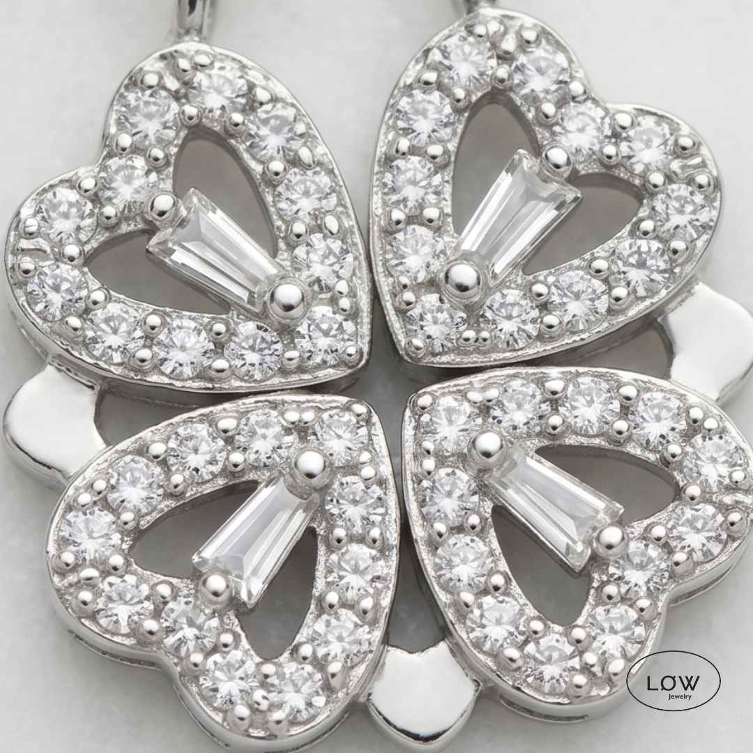Halssmykke Silver Convertible Clover Heart Necklace LØW Jewelry
