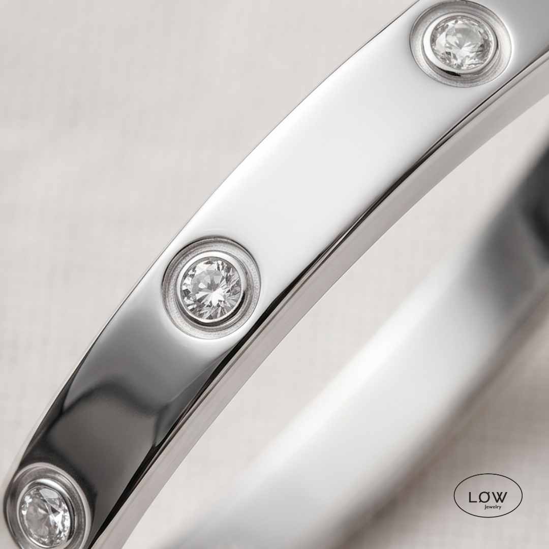Silver Subtle Sparkle Click Bracelet fra LØW Jewelry armbånd med zircon armring