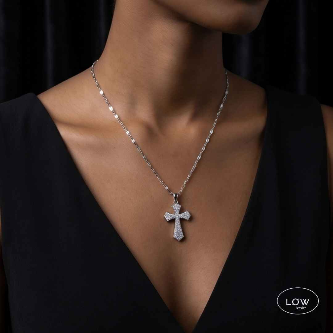 Halssmykke kors Silver Zircon Cross Pendant Necklace LØW Jewelry
