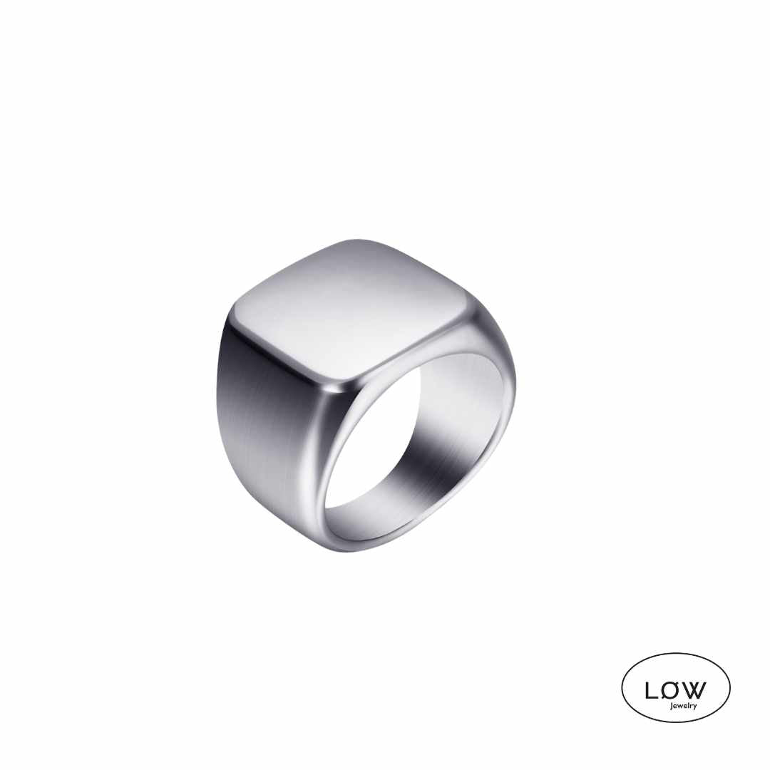 Square Signet Ring – Stainless Steel ring til herre LØW Jewelry.
