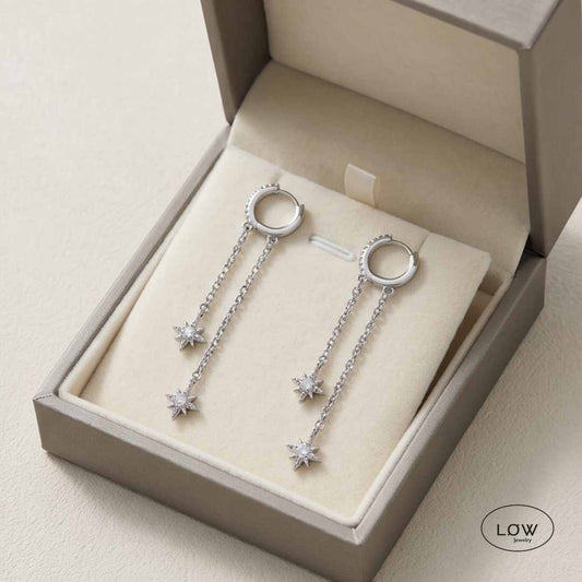 Starlight Chain Earrings Silver fra LØW Jewelry øreringer