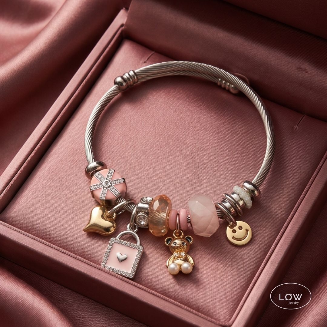 Teddy Heart Charm Bracelet Silver fra LØW Jewelry charms armbånd ferdig fylt