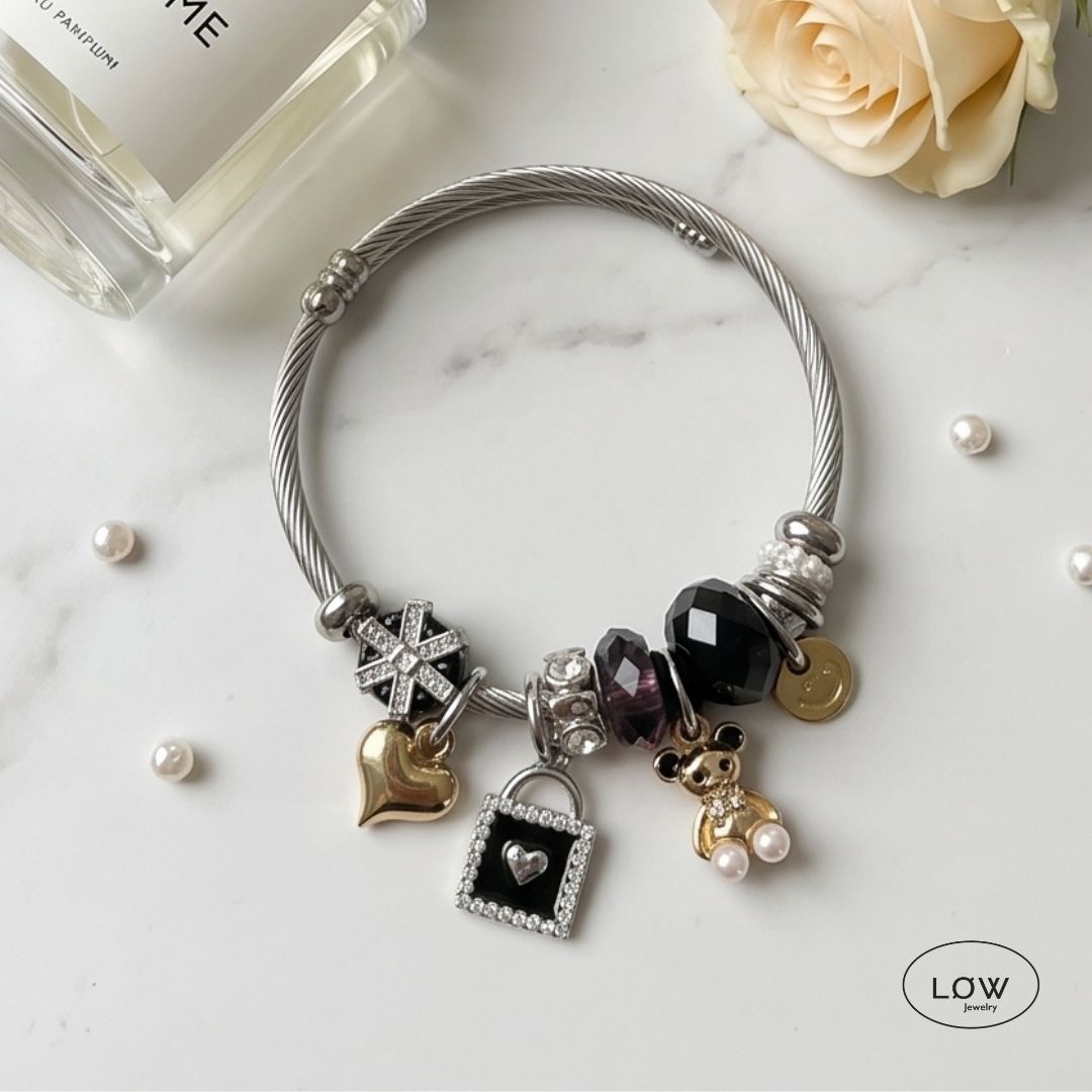Teddy Heart Charm Bracelet Silver fra LØW Jewelry charms armbånd ferdig fylt