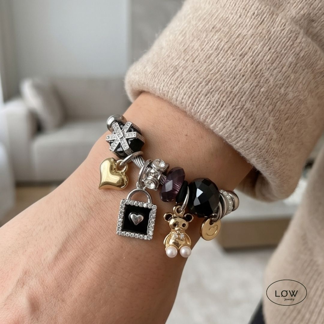 Teddy Heart Charm Bracelet Silver fra LØW Jewelry charms armbånd ferdig fylt