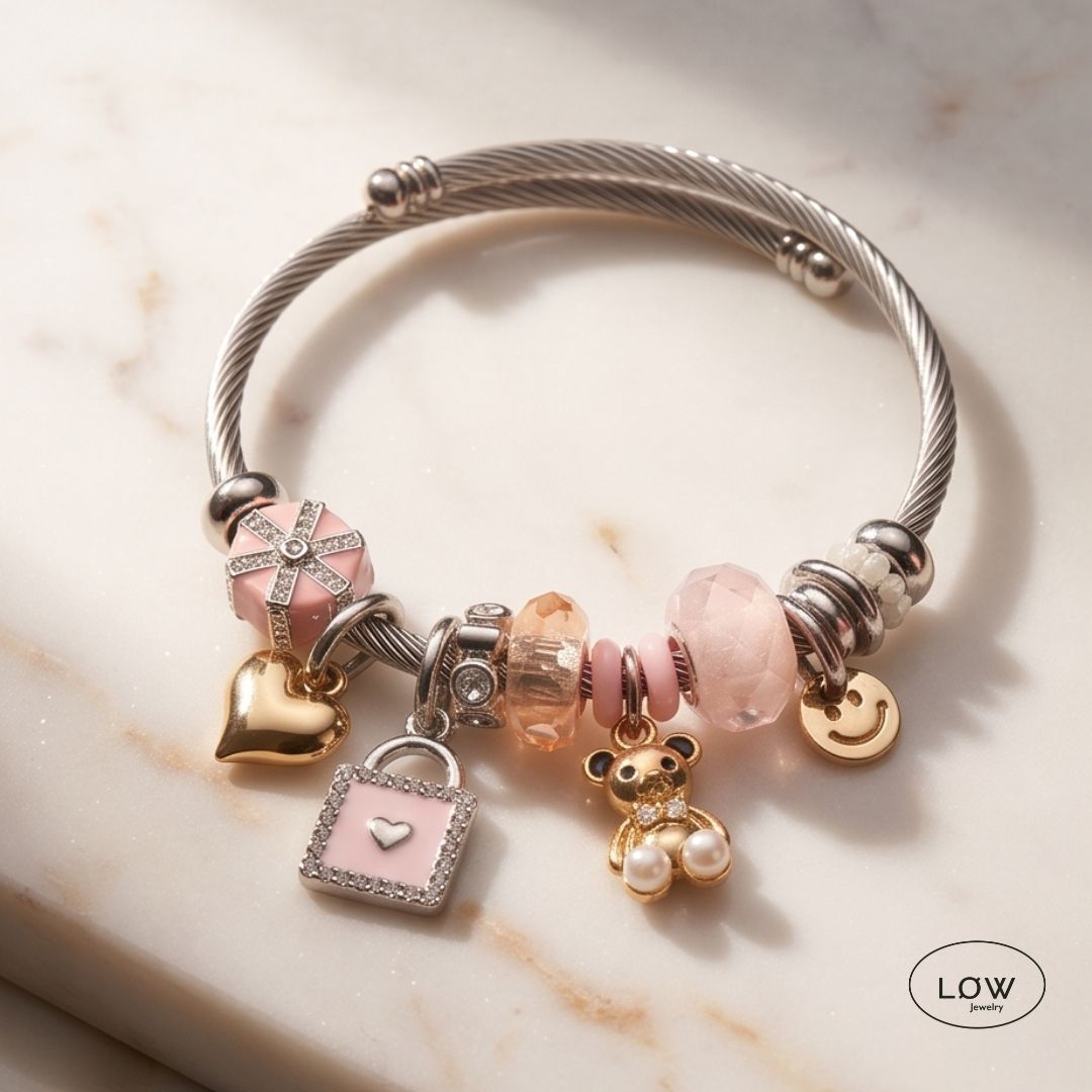 Teddy Heart Charm Bracelet Silver fra LØW Jewelry charms armbånd ferdig fylt