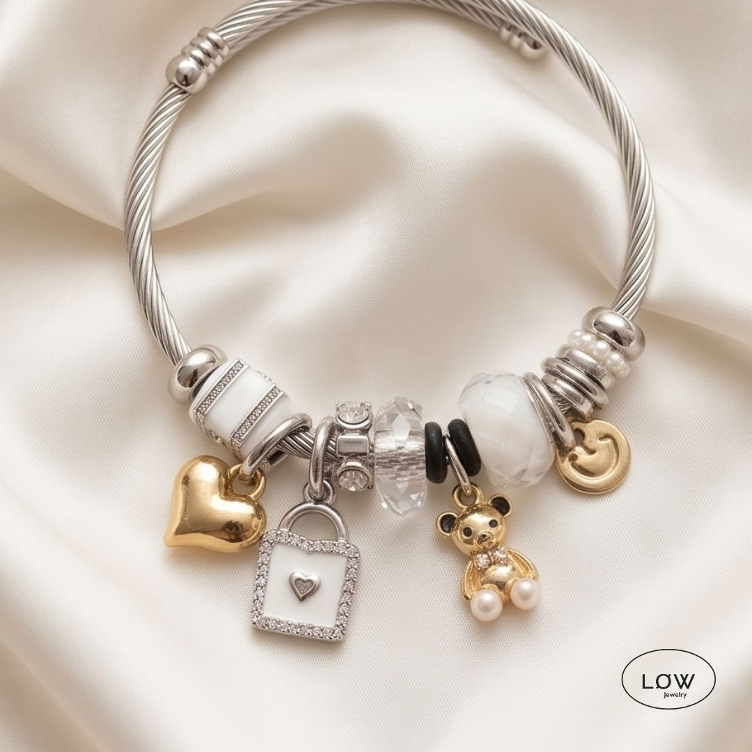 Teddy Heart Charm Bracelet Silver fra LØW Jewelry charms armbånd ferdig fylt