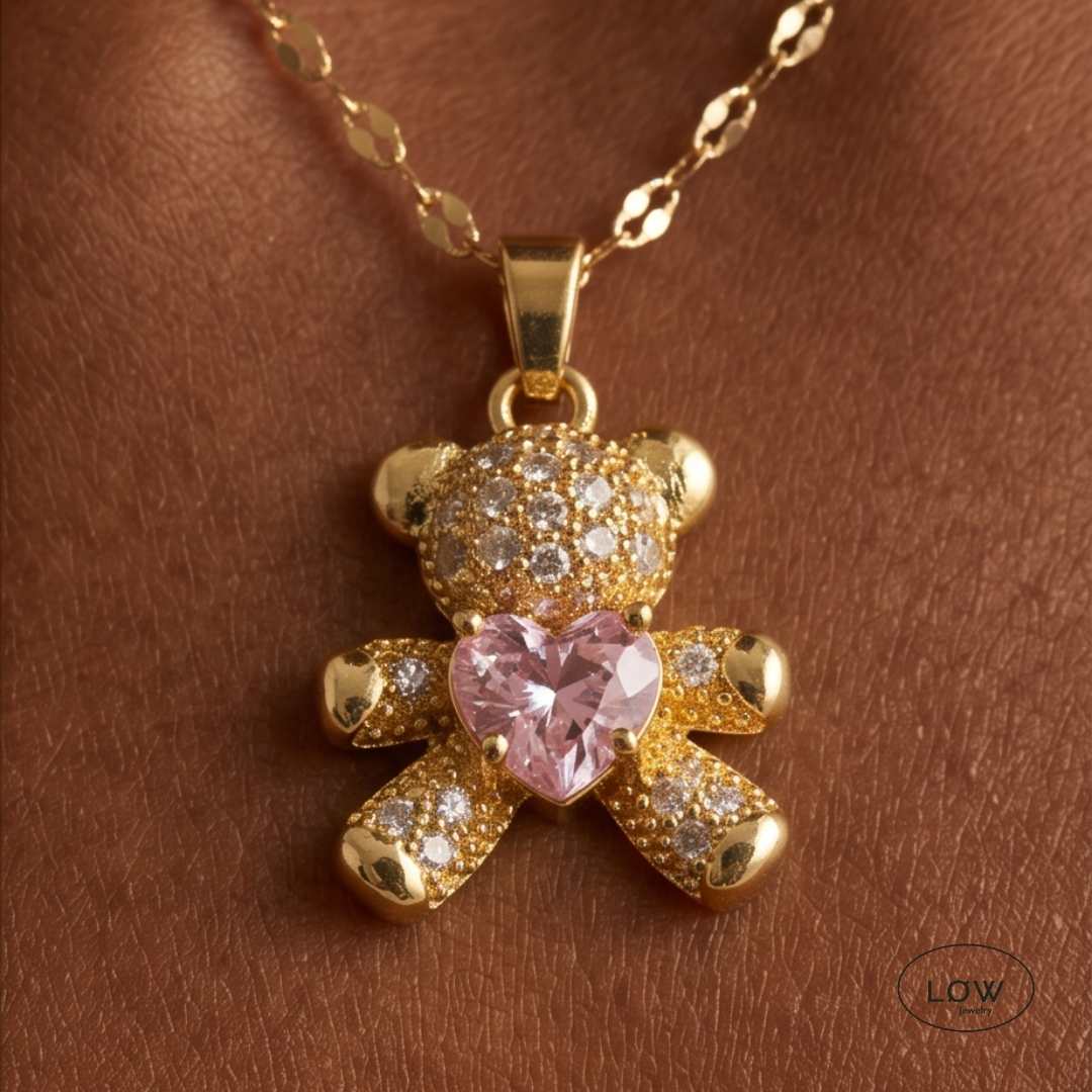 Teddy Bear Necklace – 18K Gold fra LØW Jewelry bamse halssmykke