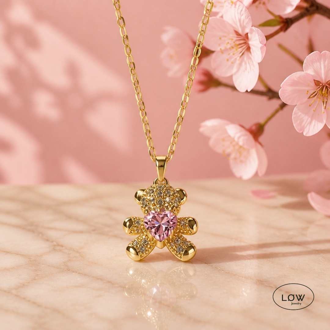 Teddy Bear Necklace – 18K Gold fra LØW Jewelry bamse halssmykke