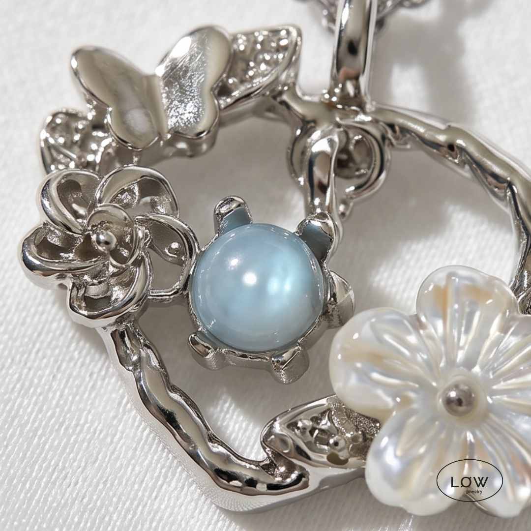 Valentina Bloom Heart Necklace fra LØW Jewelry halssmykke med charms