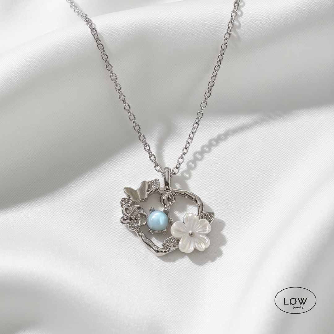 Valentina Bloom Heart Necklace fra LØW Jewelry halssmykke med charms