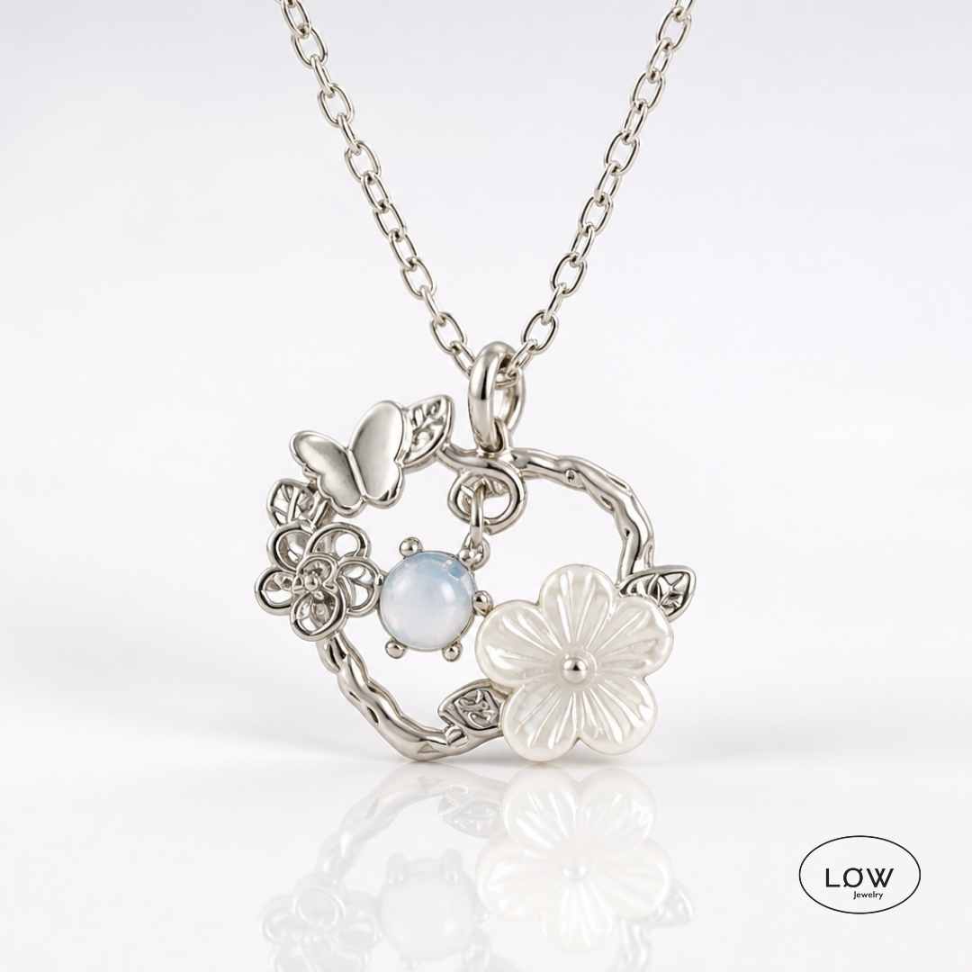 Valentina Bloom Heart Necklace fra LØW Jewelry halssmykke med charms