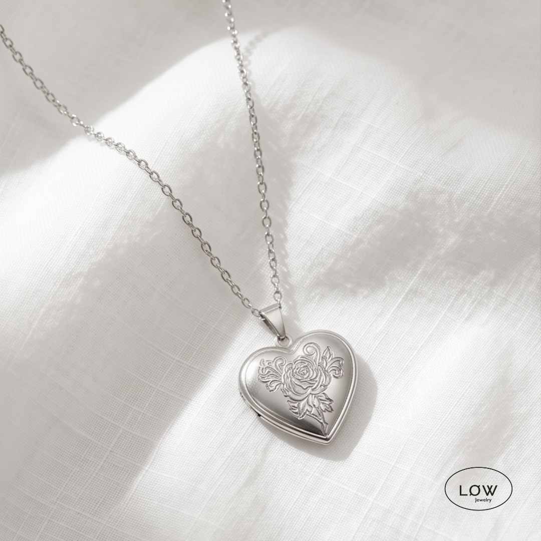 Vintage Floral Heart Locket Necklace Silver – sølvfarget hjerte medaljong