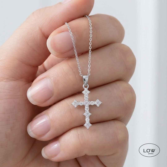 Vintage Romance Cross Necklace Silver halssmykke med kors LØW Jewelry