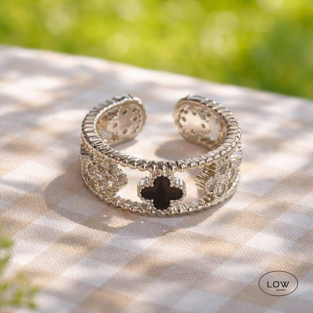 Vintage Clover Open Ring Silver fra LØW Jewelry justerbar ring