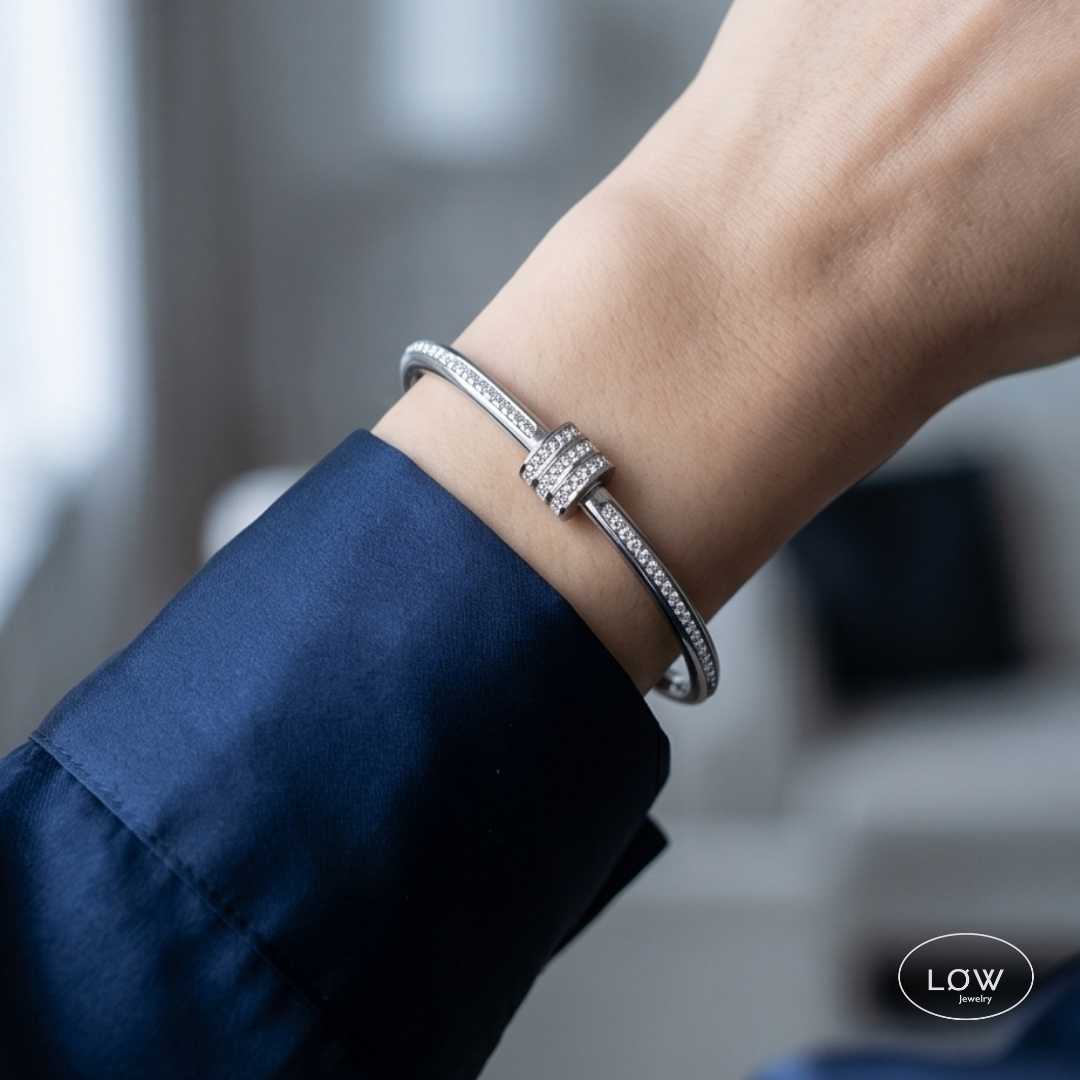 Zircon 3Lock Bangle White Gold fra LØW Jewelry armbånd stainless steel