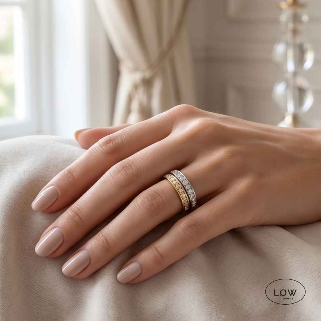 Zircon Eternity Ring Gold fra LØW Jewelry rustfritt stål belagt med 18K gull stainless steel