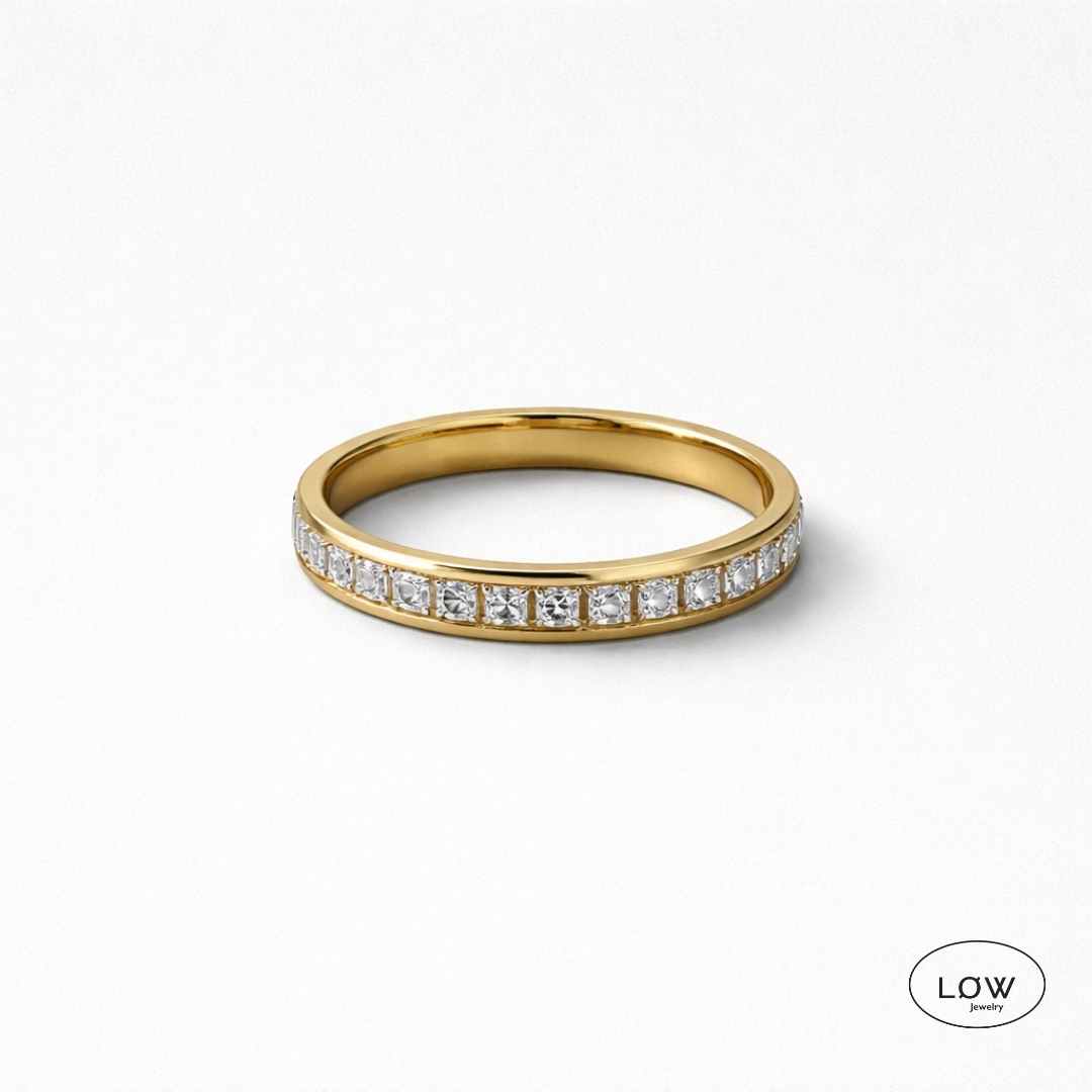 Zircon Eternity Ring Gold fra LØW Jewelry rustfritt stål belagt med 18K gull stainless steel